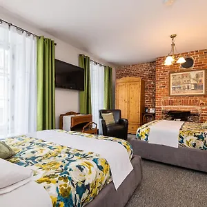 Le Coureur Des Bois Bed & Breakfast Quebec City