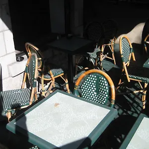 Hotel 1595 Saint-denis