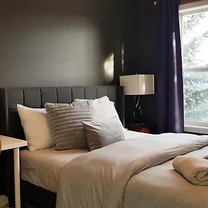 Tuscan Ridge West Guest house Calgary
