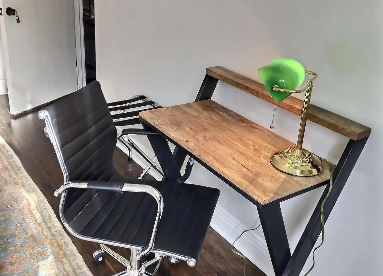 Gite Du Survenant Montreal Guest house