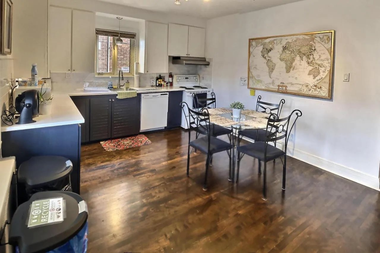 Guest house Gite Du Survenant Montreal